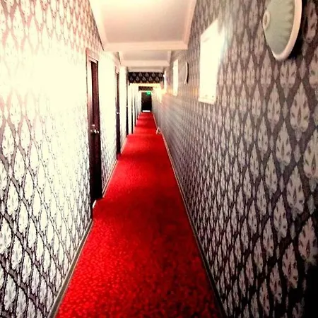 Hotell Grand Gold 3*