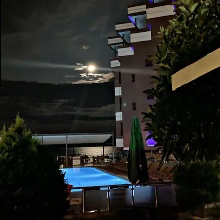 Grand Gold Hotell